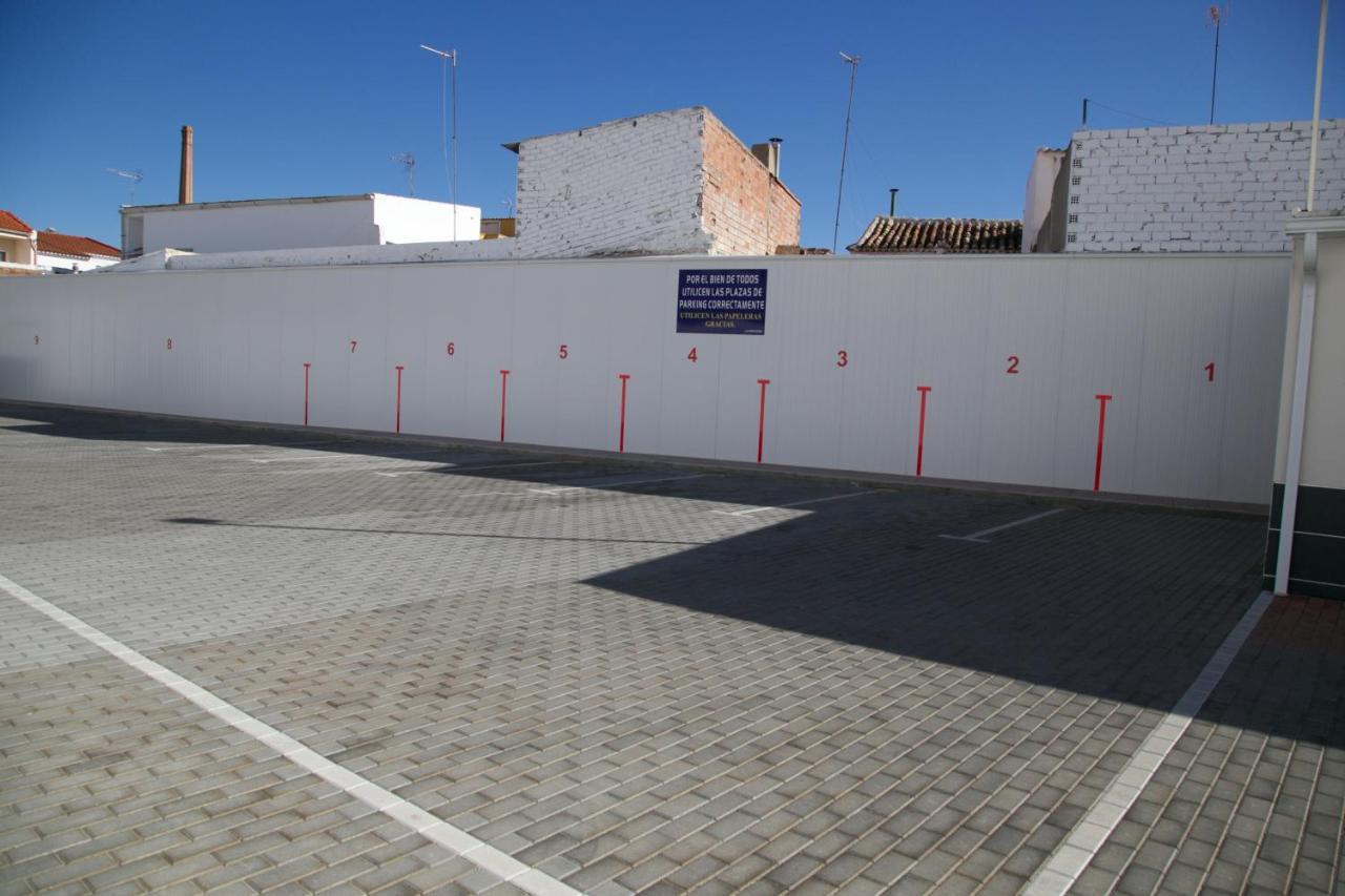 Nunez Tomelloso Esterno foto