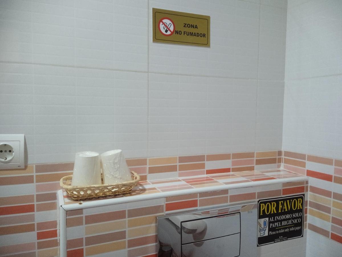 Nunez Tomelloso Esterno foto